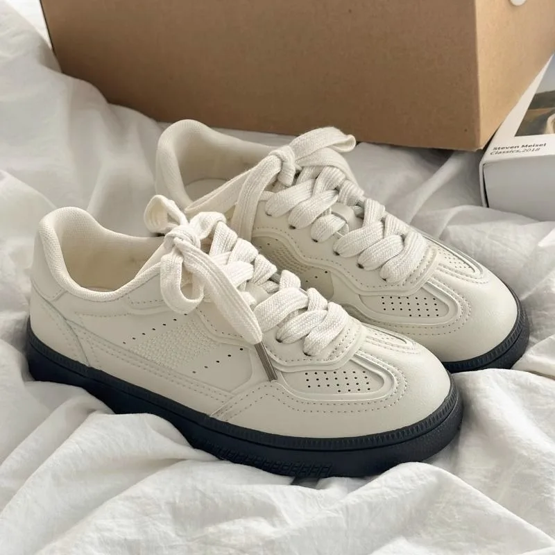 Outdoor Sports Shoes - Fashion Breathable White Shoes Casual Fitness